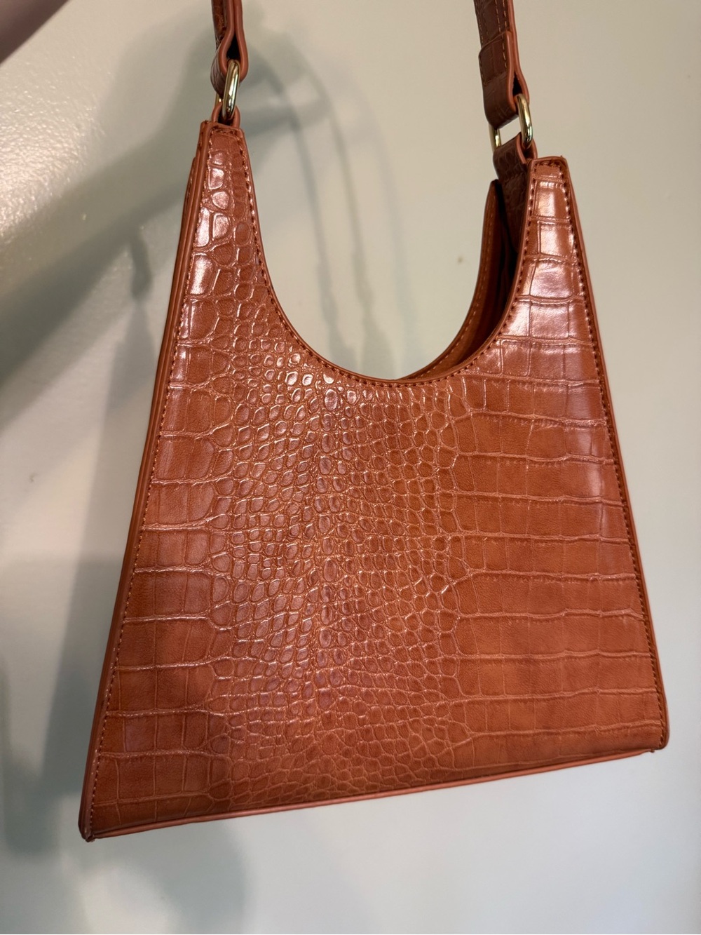 Brown Croc-Embossed Shoulder Bag - Classic Women’s Tote